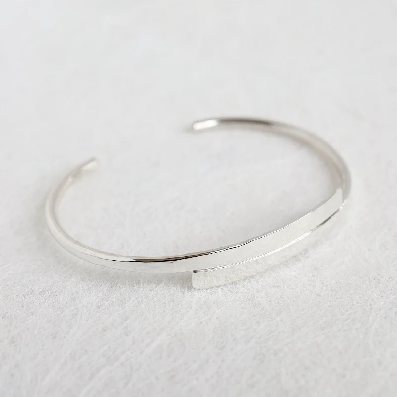 Hammered Cuff With Overlap Center