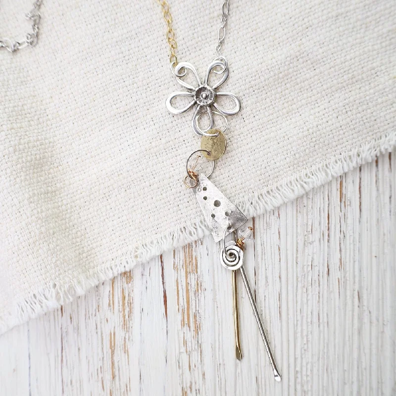 Summer Daisy Necklace