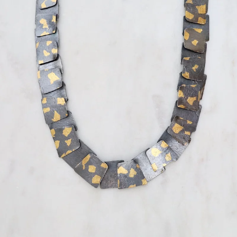 Full Speckled Pivot Necklace